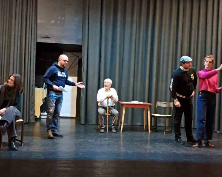 Facebookon megjelent kortárs kisregényből színpadra készülő dráma