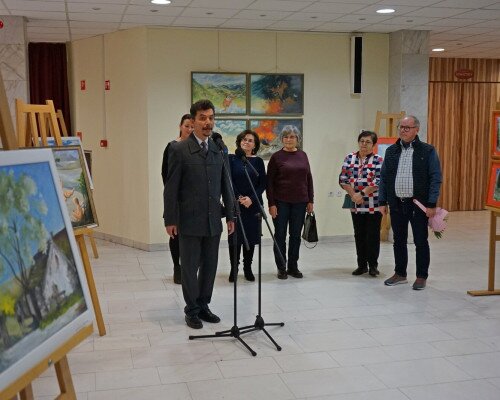 Petőfi Sándort, a Himnuszt és tájértékeinket festette meg az alkotókör- megnyílt az év utolsó kiállítása Tapolcán