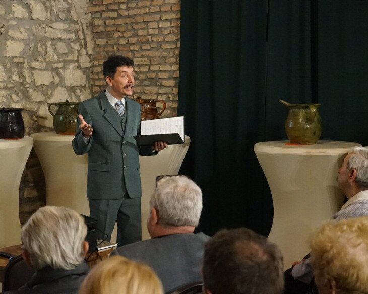 Tárlat és múltidézés a helyi kézművesség és a jó pálinka jegyében